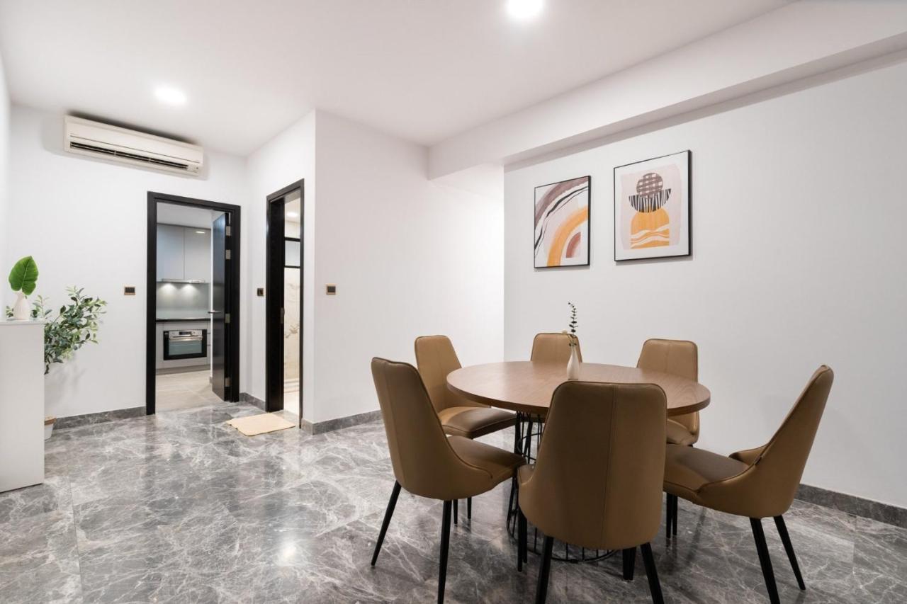 Luxury D1Mension In District 1 Freepoolsaunagym Ho Chi Minh City Bagian luar foto